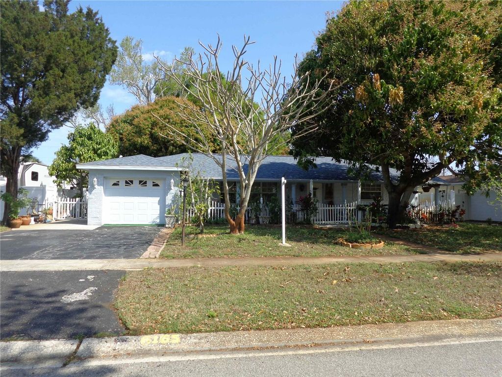 6165 26TH AVENUE N, St Petersburg, FL 33710
