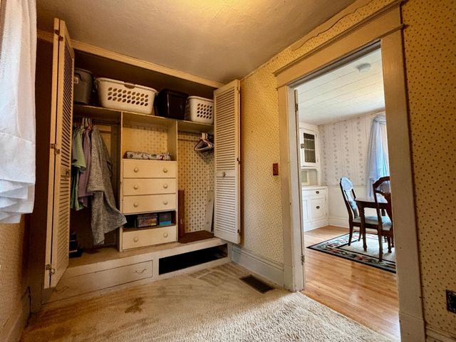 1380 Charlton Street, West Saint Paul, MN 55118