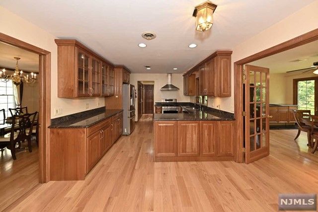 361 Lake Street, Upper Saddle River, NJ 07458