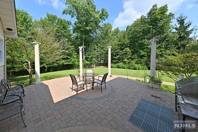 361 Lake Street, Upper Saddle River, NJ 07458