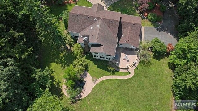 361 Lake Street, Upper Saddle River, NJ 07458