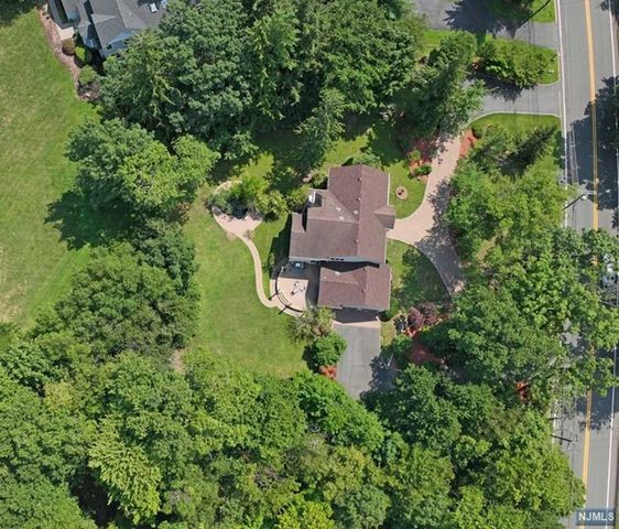 361 Lake Street, Upper Saddle River, NJ 07458