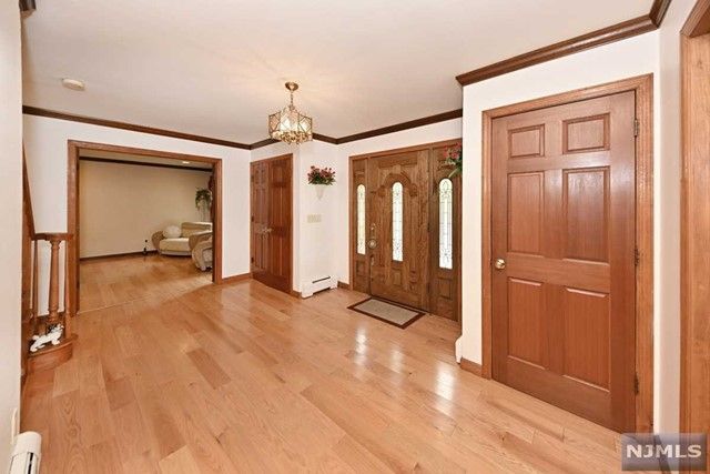361 Lake Street, Upper Saddle River, NJ 07458