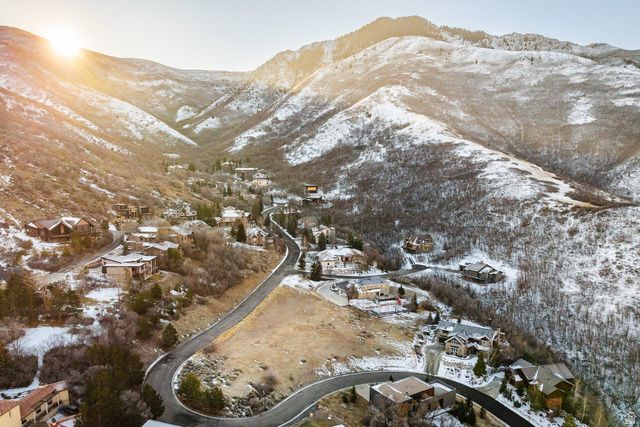 310 S Maryfield Dr Unit 307, Salt Lake City, UT 84108