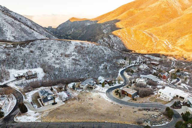 310 S Maryfield Dr Unit 307, Salt Lake City, UT 84108