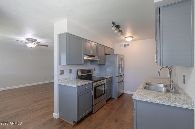10200 N 95TH Drive A, Peoria, AZ 85345