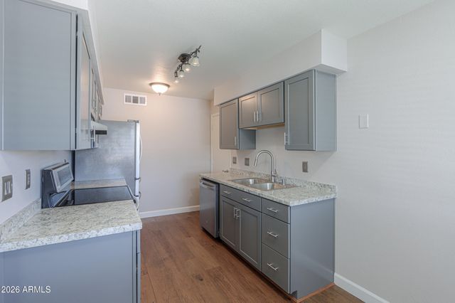 10200 N 95TH Drive A, Peoria, AZ 85345