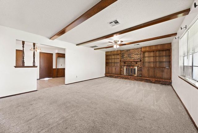 2012 E Hills Drive, Moore, OK 73160