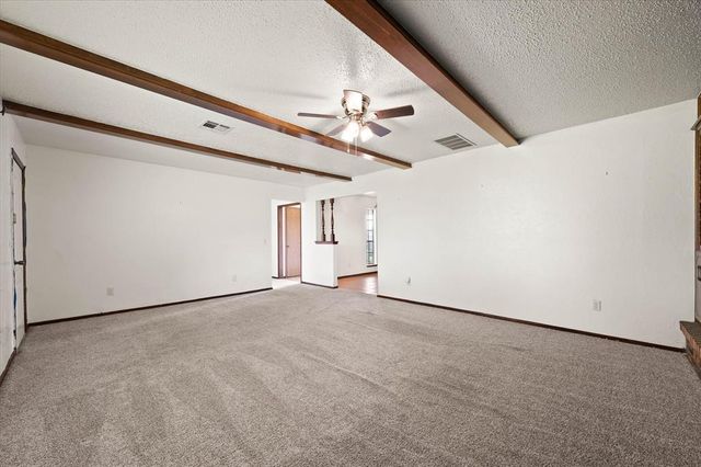 2012 E Hills Drive, Moore, OK 73160