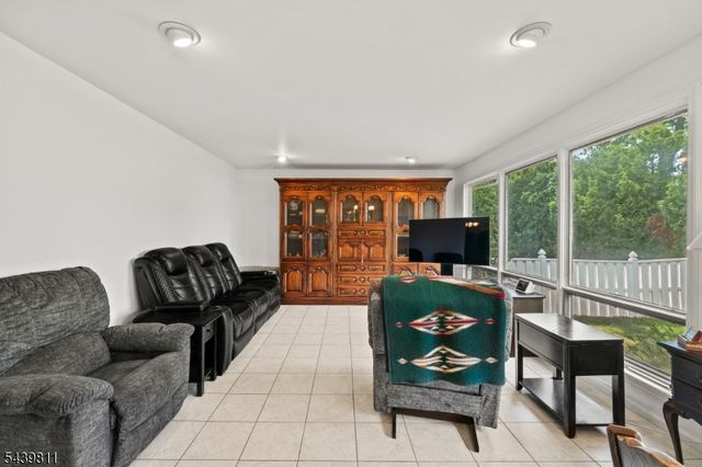 225 Boulevard, Kenilworth Boro, NJ 07033