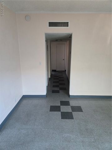 1305 Phillips Avenue 1307, Las Vegas, NV 89104