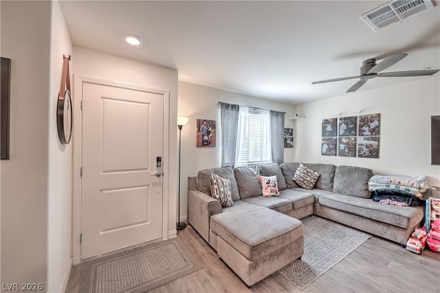 6816 Citron Mist Court, North Las Vegas, NV 89086