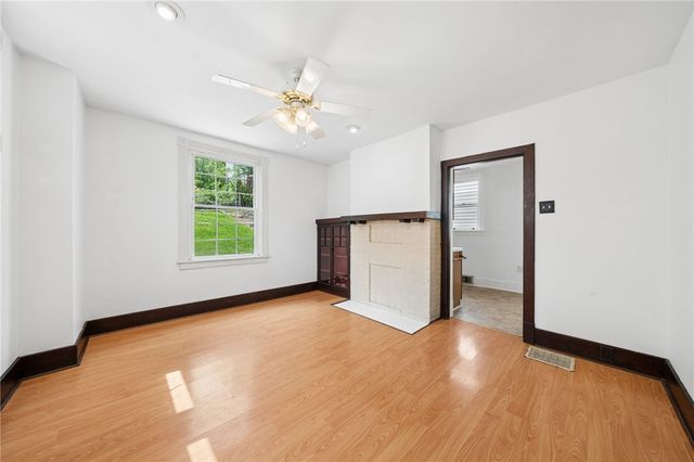 2212 Lutz Avenue, Carrick, PA 15210