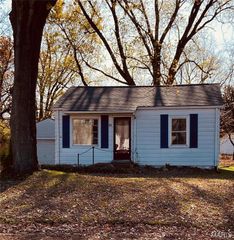 26 FAIRWAY Drive, Fairview Heights, IL 62208