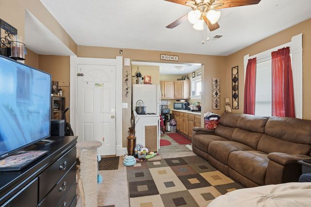 1324 7th Avenue, Moline, IL 61265