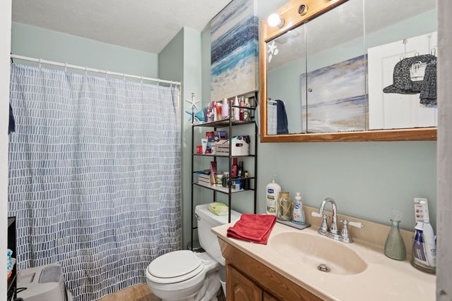 1324 7th Avenue, Moline, IL 61265