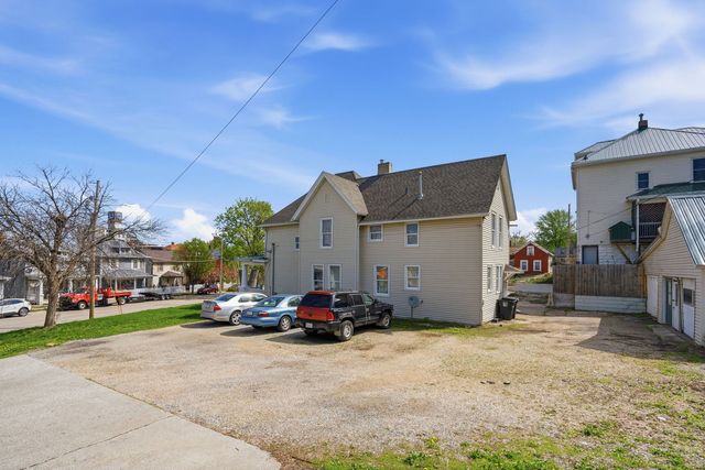1324 7th Avenue, Moline, IL 61265