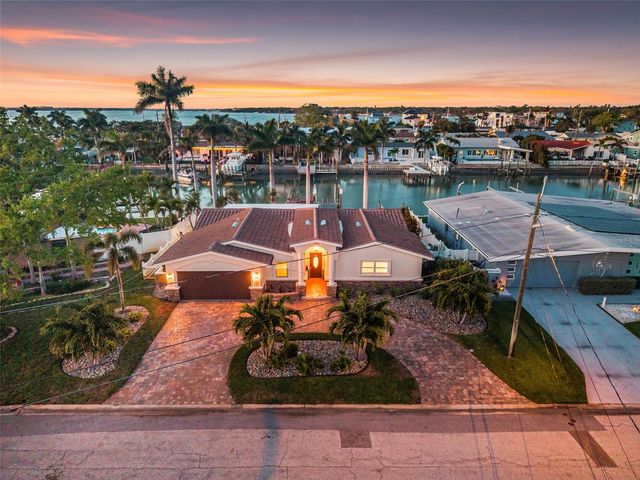 7991 1ST AVENUE S, St Petersburg, FL 33707