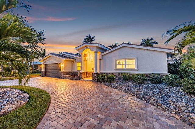 7991 1ST AVENUE S, St Petersburg, FL 33707