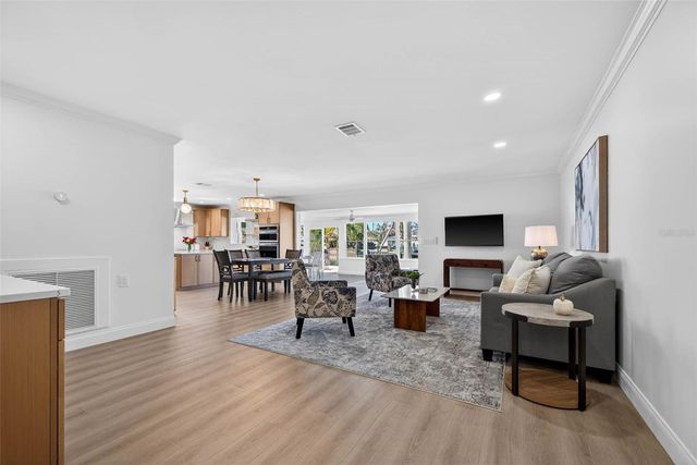 7991 1ST AVENUE S, St Petersburg, FL 33707