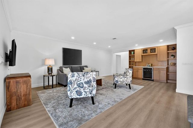 7991 1ST AVENUE S, St Petersburg, FL 33707