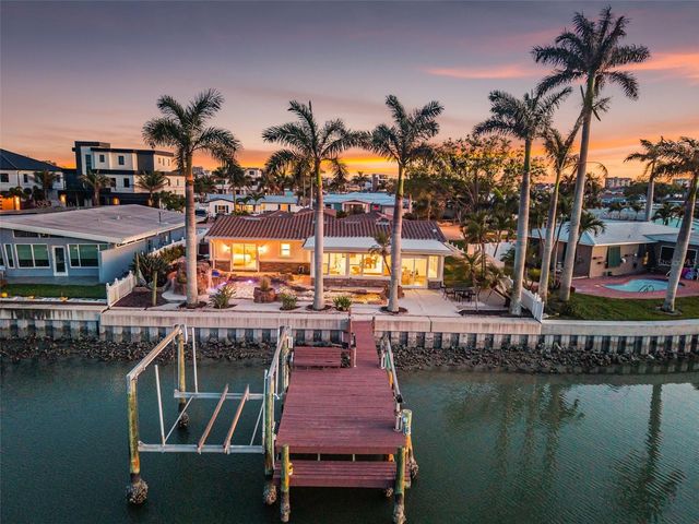 7991 1ST AVENUE S, St Petersburg, FL 33707