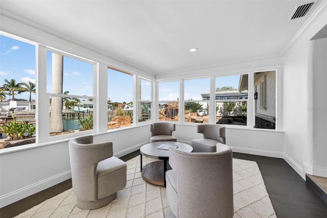 7991 1ST AVENUE S, St Petersburg, FL 33707