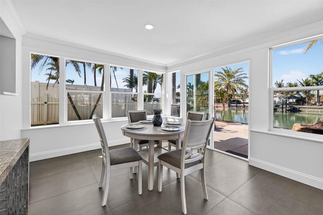 7991 1ST AVENUE S, St Petersburg, FL 33707