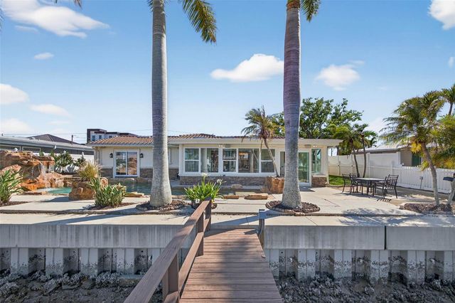 7991 1ST AVENUE S, St Petersburg, FL 33707