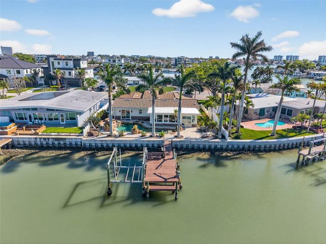 7991 1ST AVENUE S, St Petersburg, FL 33707