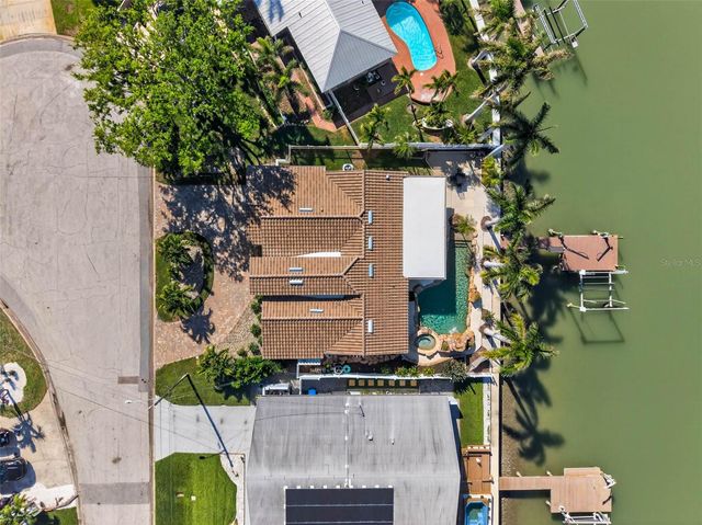 7991 1ST AVENUE S, St Petersburg, FL 33707