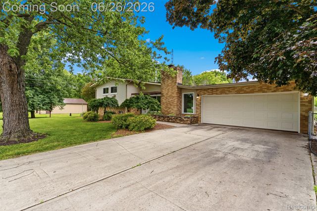 5120 Hillcrest Circle, Genesee Charter Township, MI 48506