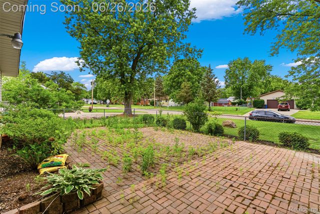 5120 Hillcrest Circle, Genesee Charter Township, MI 48506
