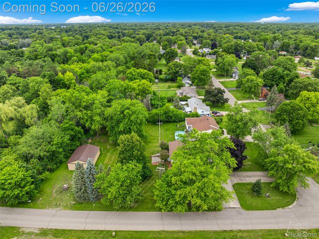 5120 Hillcrest Circle, Genesee Charter Township, MI 48506