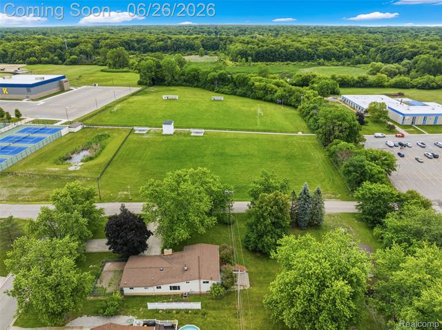 5120 Hillcrest Circle, Genesee Charter Township, MI 48506