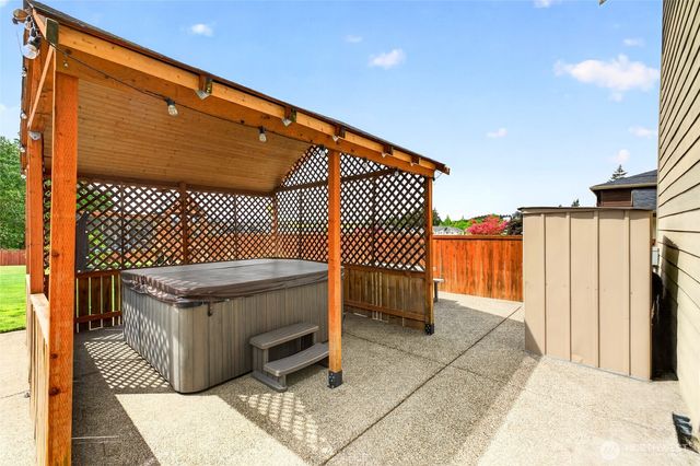 11116 172nd Street Ct E, Puyallup, WA 98374