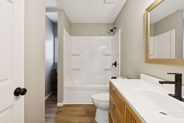 10339 Tamarack Street NW, Coon Rapids, MN 55433