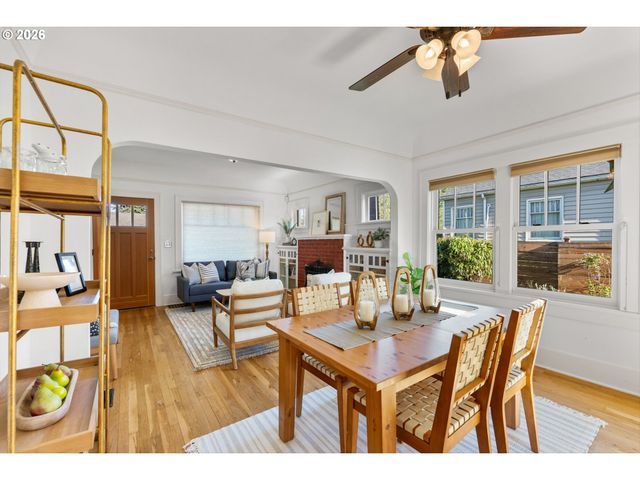 6137 Ne 15TH Ave, Portland, OR 97211