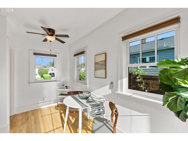 6137 Ne 15TH Ave, Portland, OR 97211