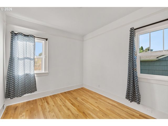 6137 Ne 15TH Ave, Portland, OR 97211