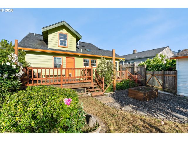 6137 Ne 15TH Ave, Portland, OR 97211