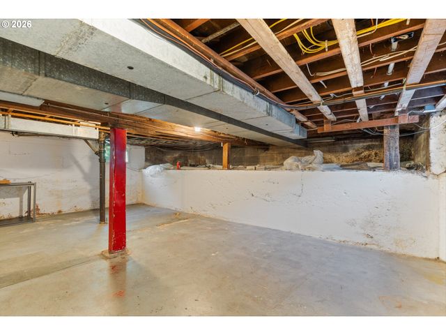 6137 Ne 15TH Ave, Portland, OR 97211