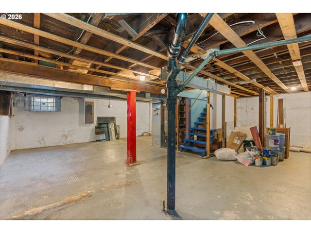 6137 Ne 15TH Ave, Portland, OR 97211