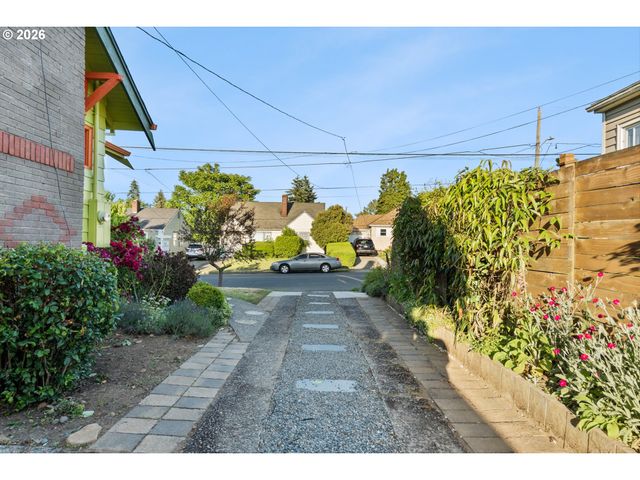 6137 Ne 15TH Ave, Portland, OR 97211