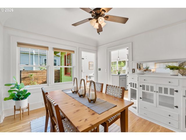 6137 Ne 15TH Ave, Portland, OR 97211