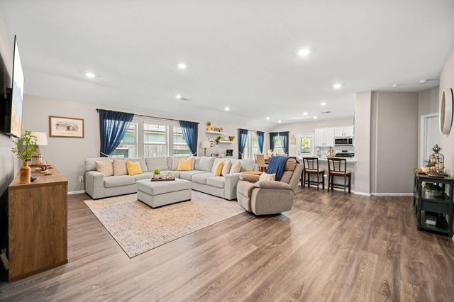 19155 Pinewood Grove Trail, New Caney, TX 77357