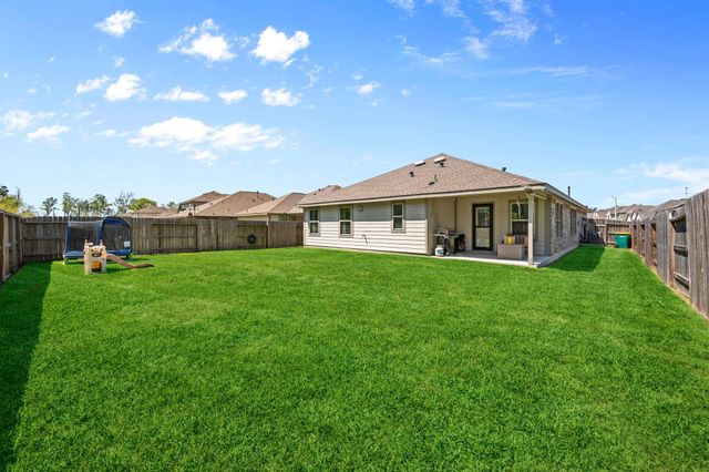 19155 Pinewood Grove Trail, New Caney, TX 77357