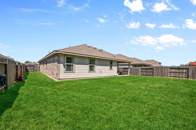 19155 Pinewood Grove Trail, New Caney, TX 77357