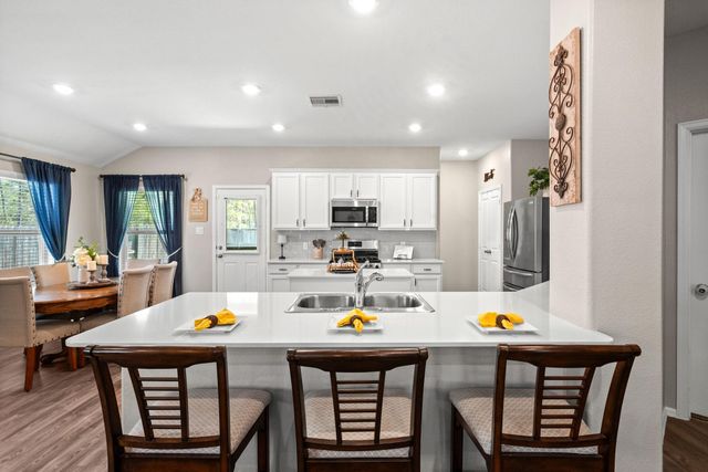 19155 Pinewood Grove Trail, New Caney, TX 77357