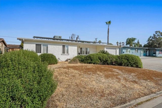 19319 E Greenhaven, Covina, CA 91722